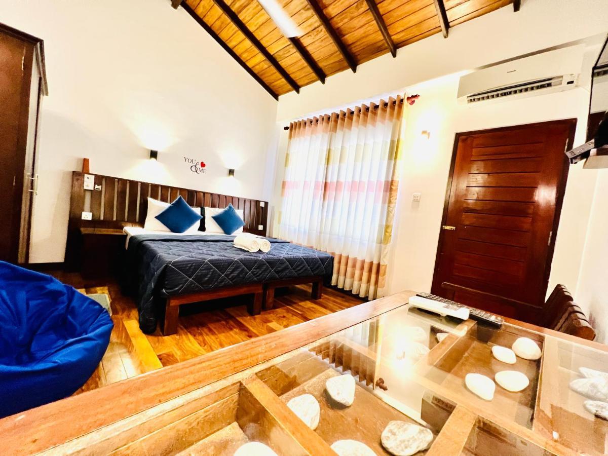 Cozy Sea View Inn Hikkaduwa Esterno foto