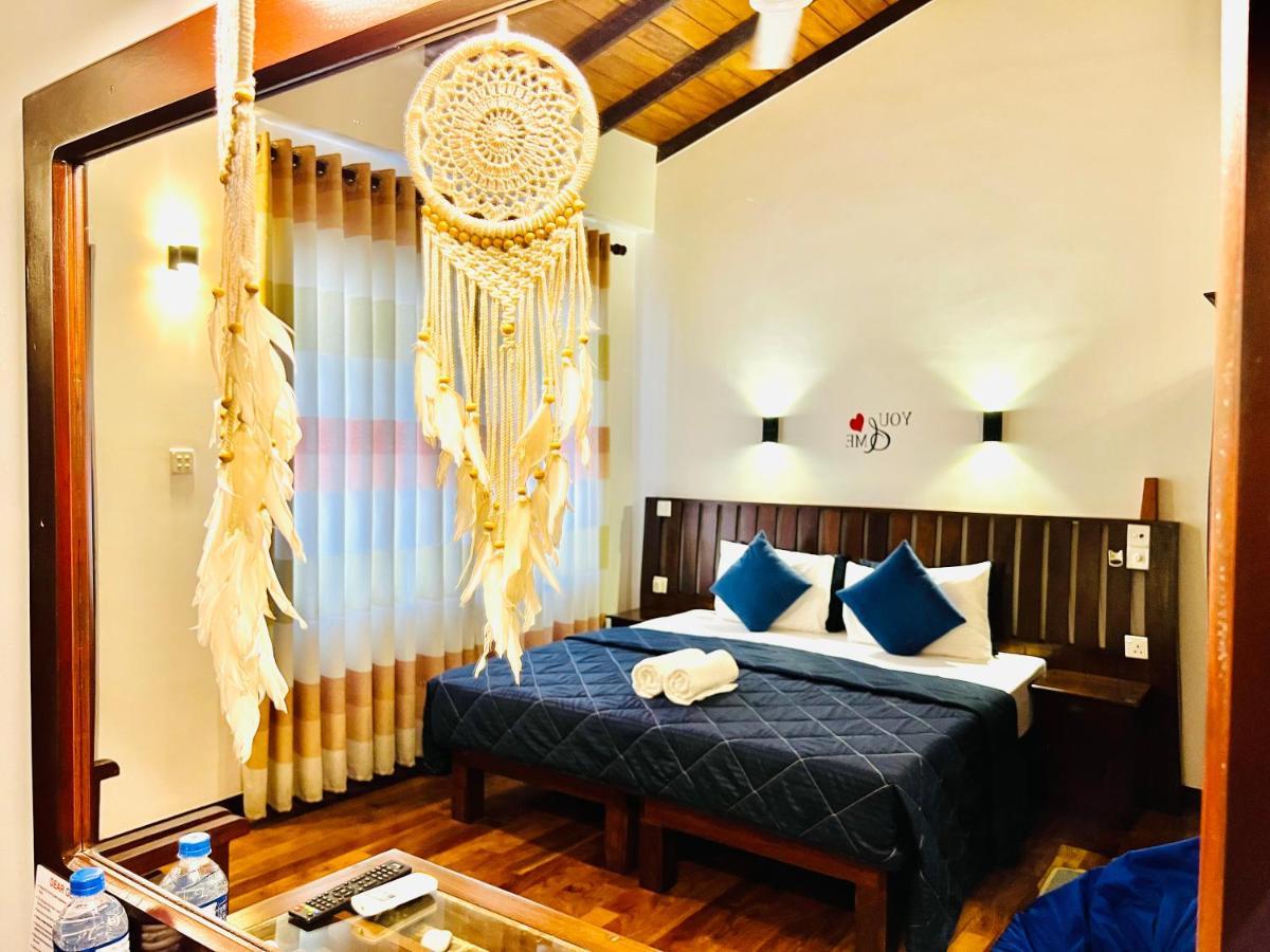 Cozy Sea View Inn Hikkaduwa Esterno foto