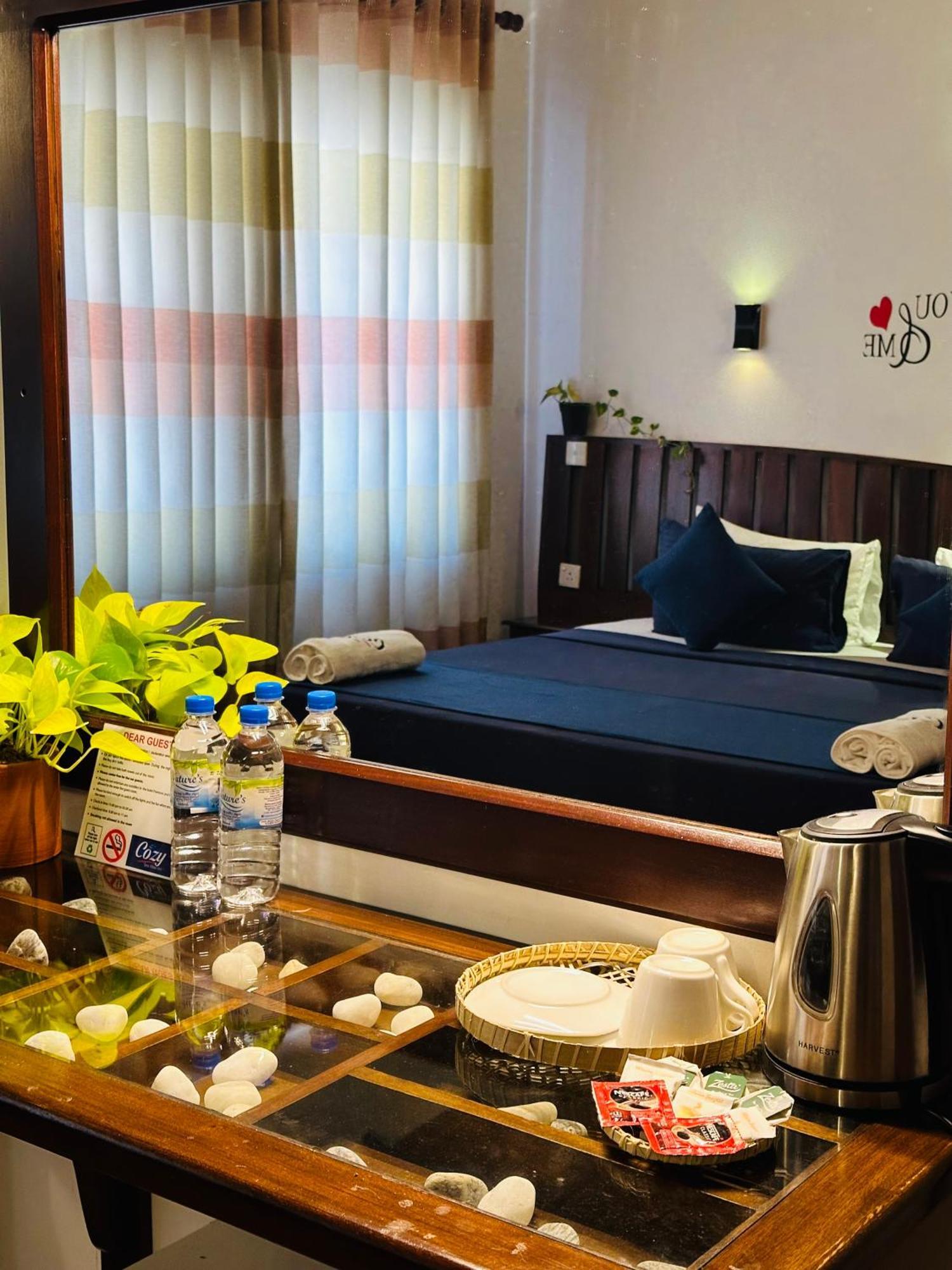 Cozy Sea View Inn Hikkaduwa Esterno foto