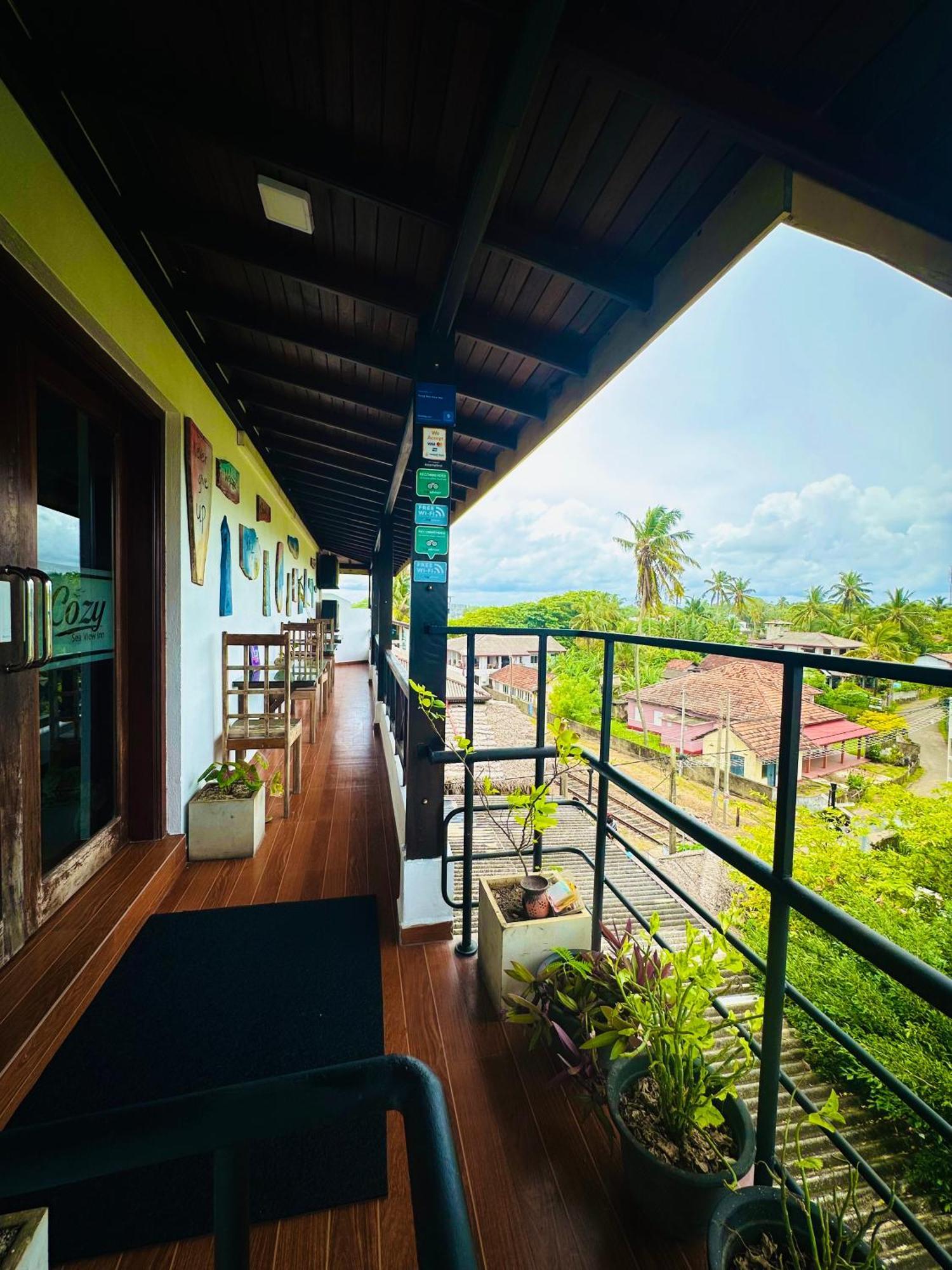 Cozy Sea View Inn Hikkaduwa Esterno foto