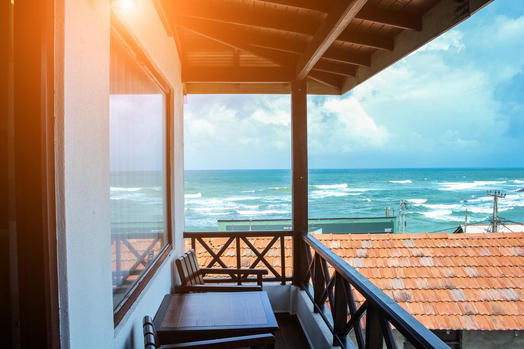 Cozy Sea View Inn Hikkaduwa Esterno foto