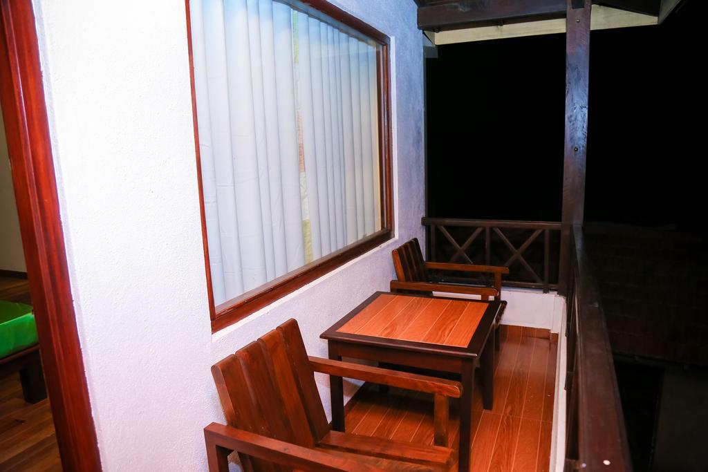 Cozy Sea View Inn Hikkaduwa Esterno foto