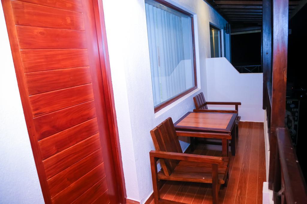 Cozy Sea View Inn Hikkaduwa Esterno foto