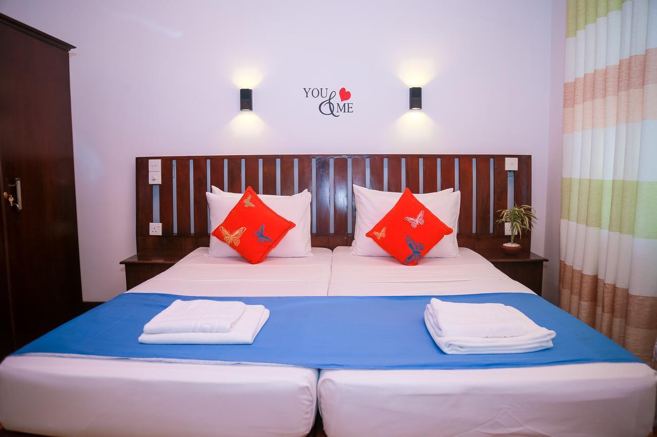 Cozy Sea View Inn Hikkaduwa Esterno foto