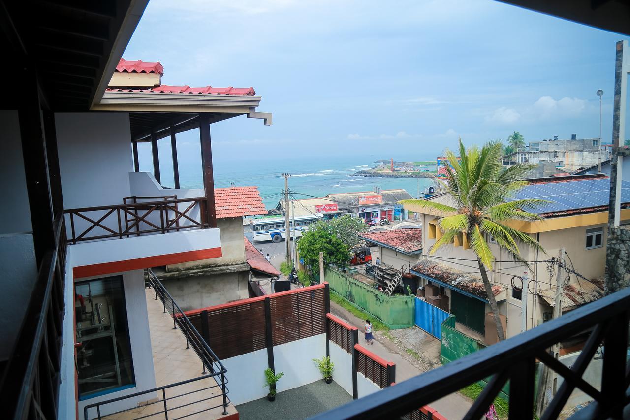 Cozy Sea View Inn Hikkaduwa Esterno foto
